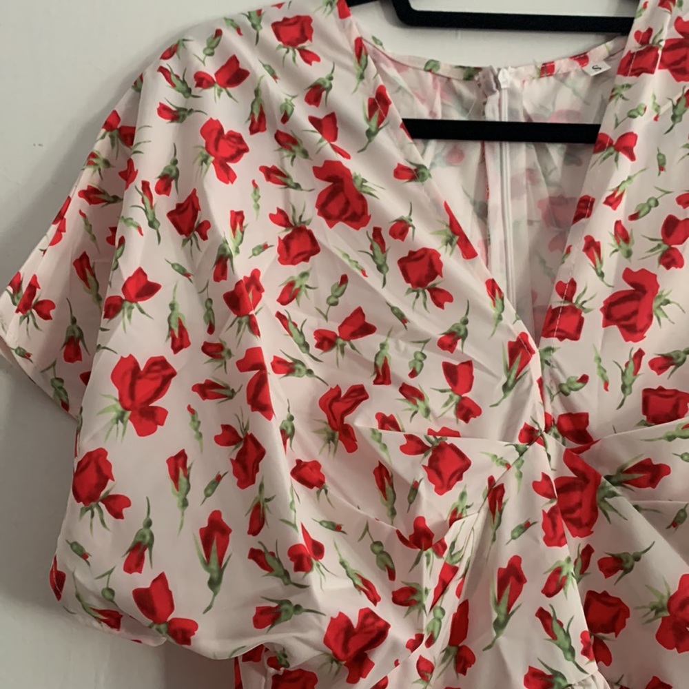 NWOT Rose Beach Dress - Cover Dress - Picture 2 of 2